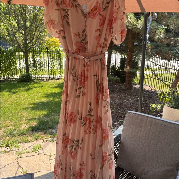 Suzy Shier Pink Floral Maxi Dress - Picture 2 of 4